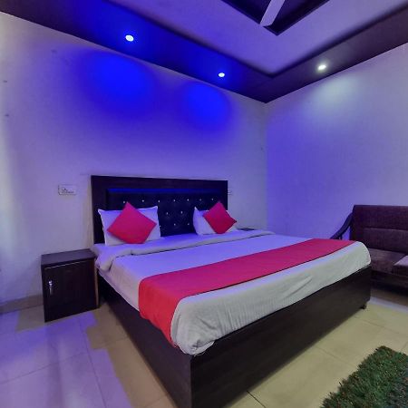 Hotel Sunbeam Далхаузи Екстериор снимка