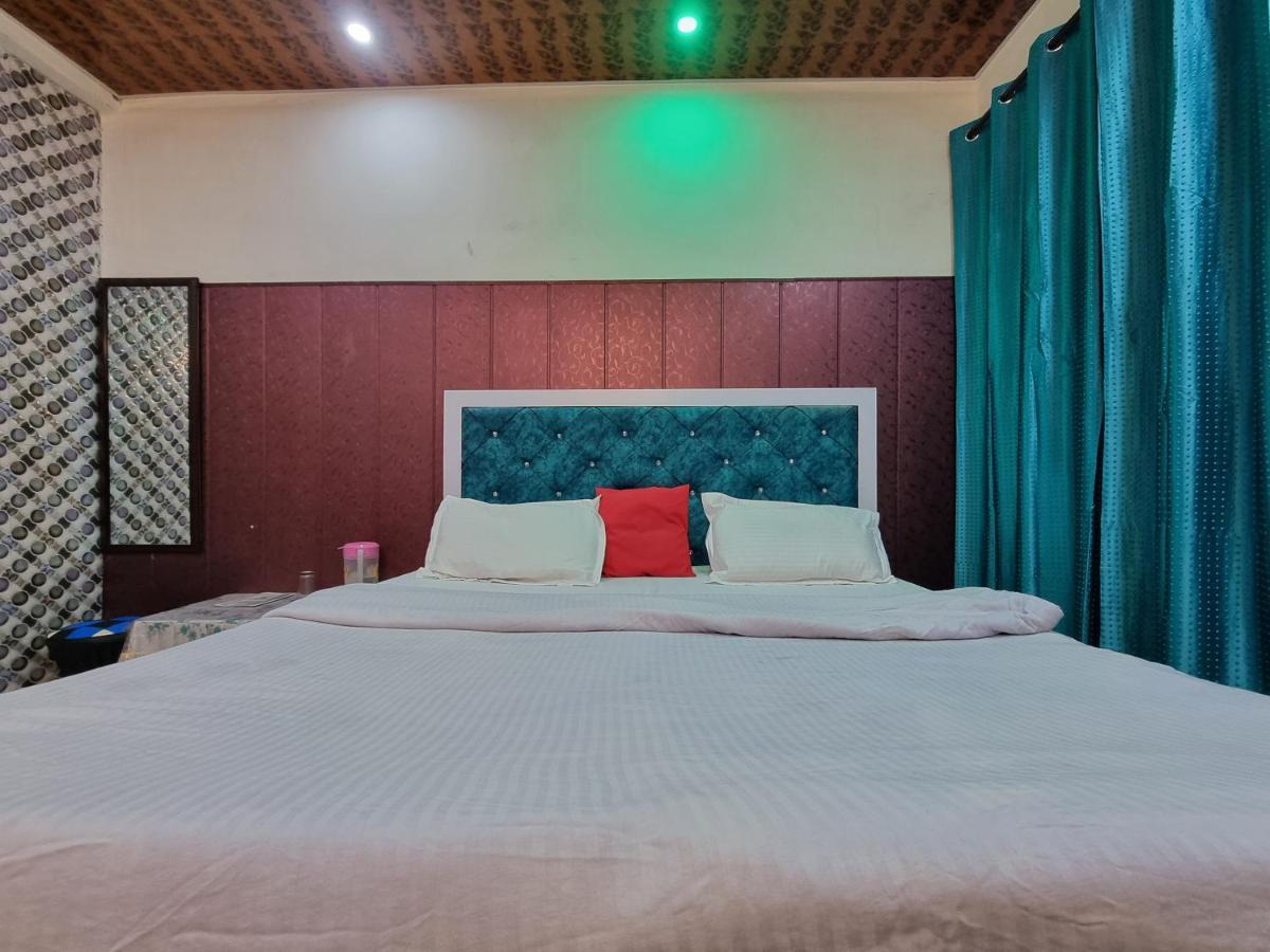 Hotel Sunbeam Далхаузи Екстериор снимка