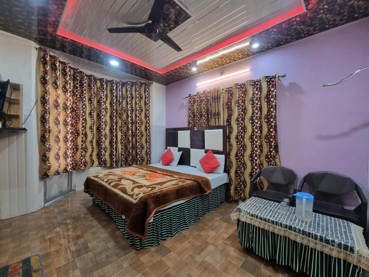 Hotel Sunbeam Далхаузи Екстериор снимка