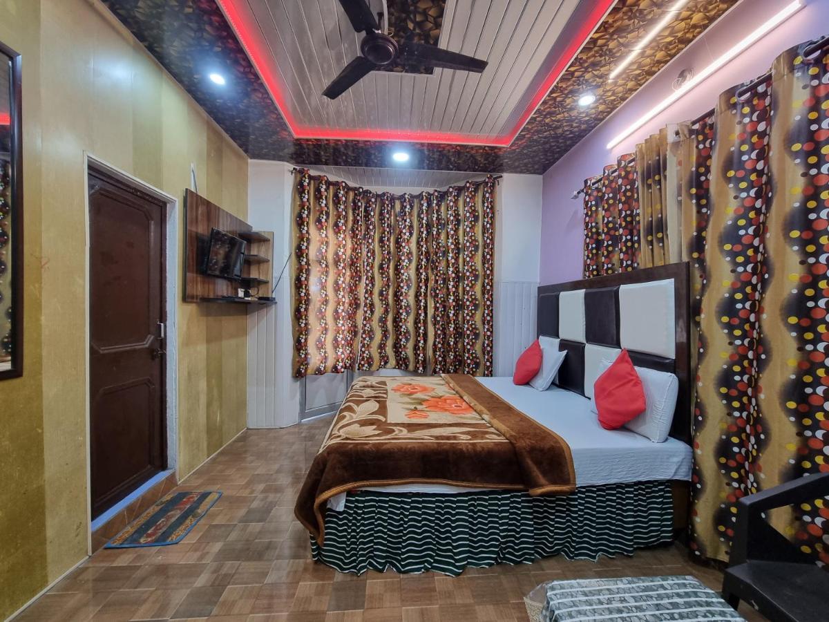 Hotel Sunbeam Далхаузи Екстериор снимка